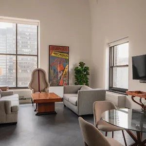 4* Ξενοδοχείο The Manhattan Club